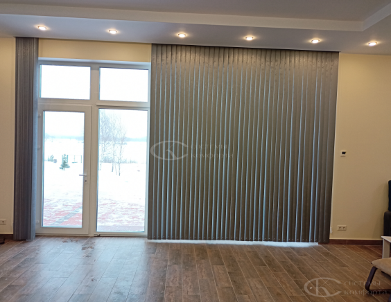 Вертикальные пластиковые жалюзи