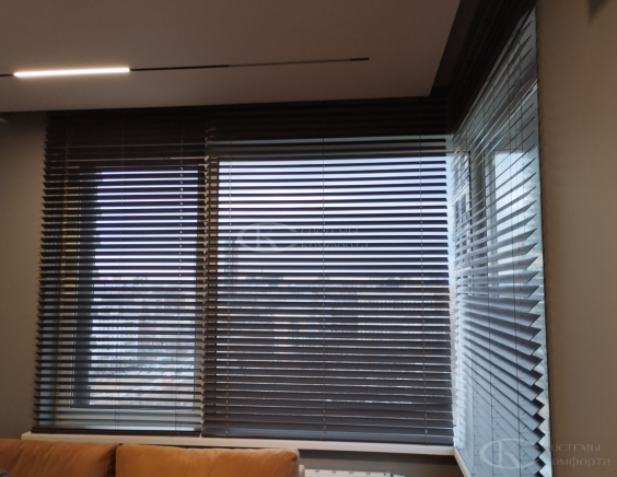 Горизонтальные жалюзи